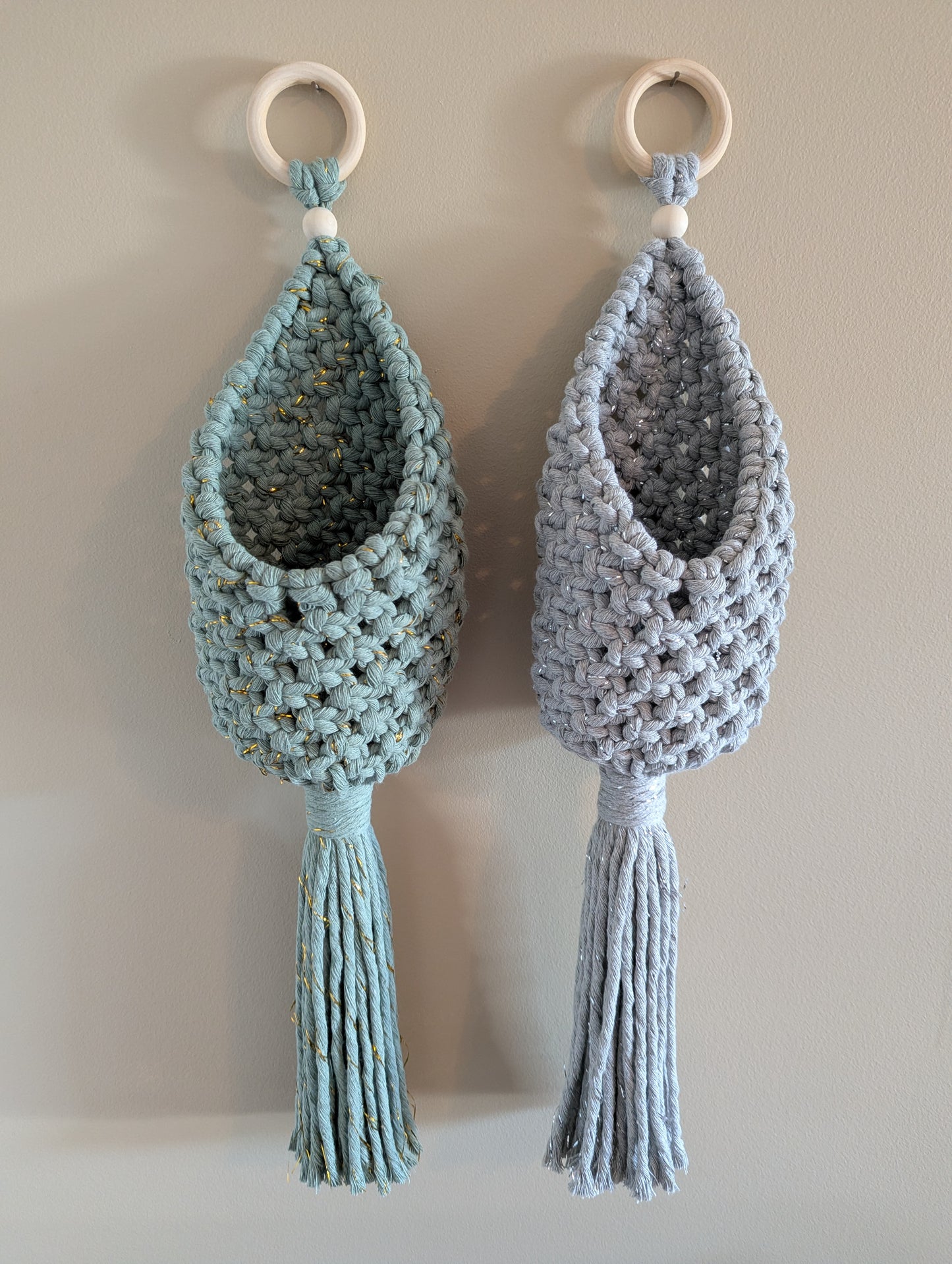 Macrame Hanging Pod Large, Air Plant Holder