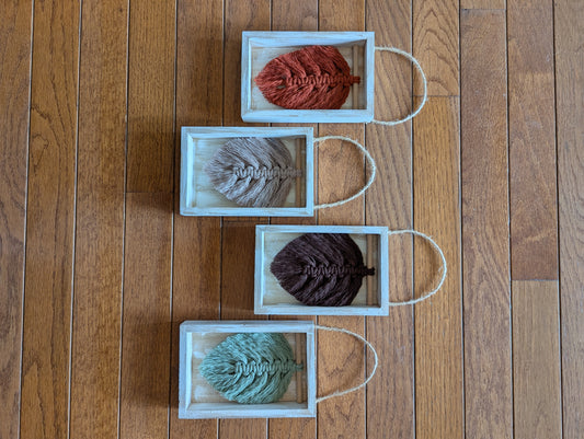 Mini macrame framed leaves / feathers
